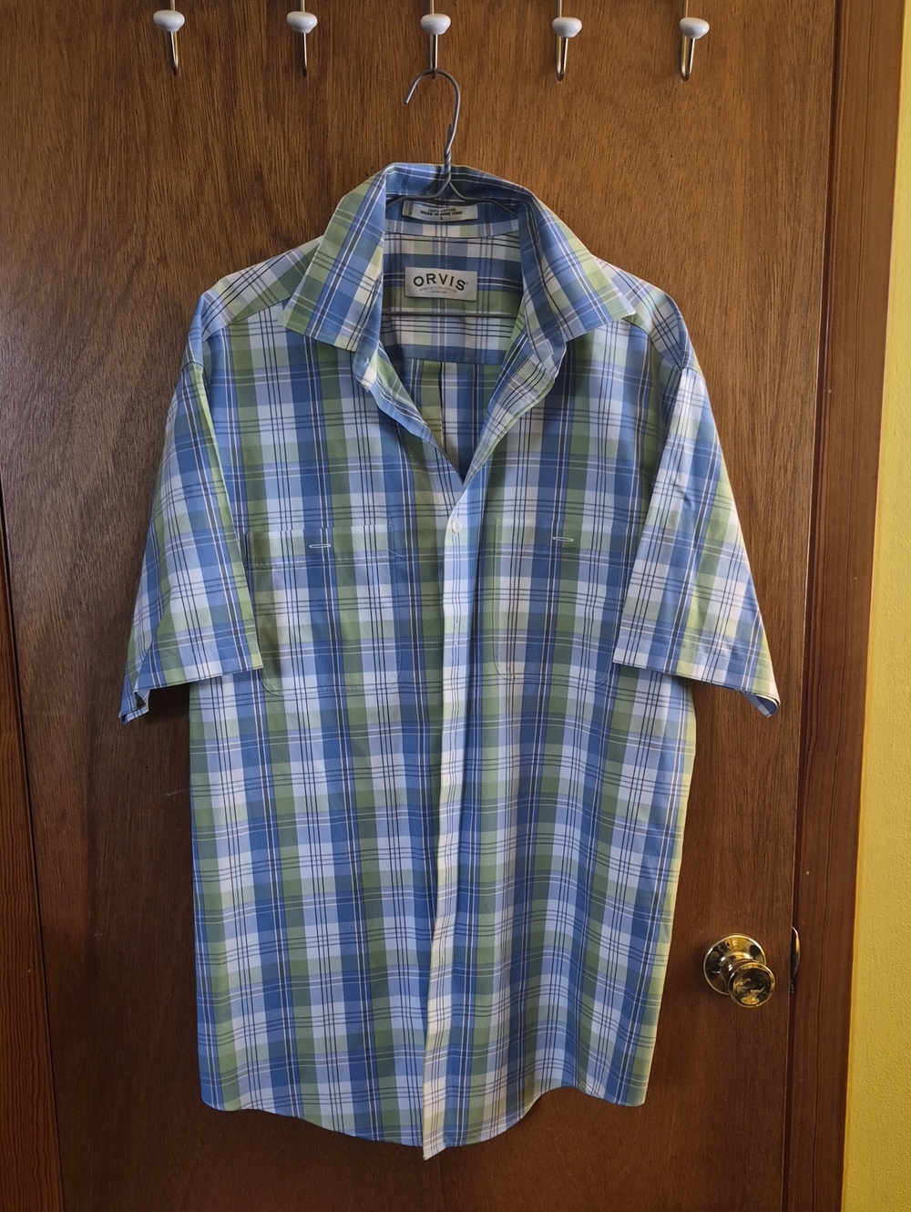Orvis Plaid Short-Sleeve Button-Down in Blue and Green